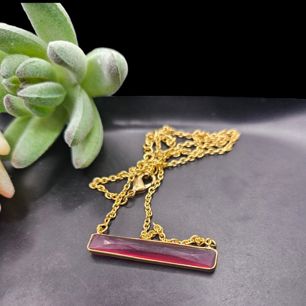 Raspberry Quartz Bar Necklace